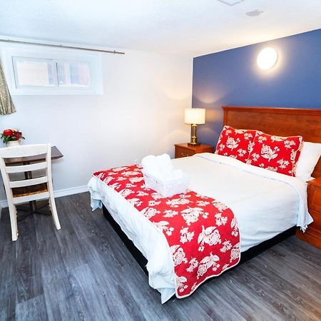 Villa Cozy 3Br 2Bth Lower Unit, A Min To Hwy401, 404 & Dvp Toronto Exterior foto