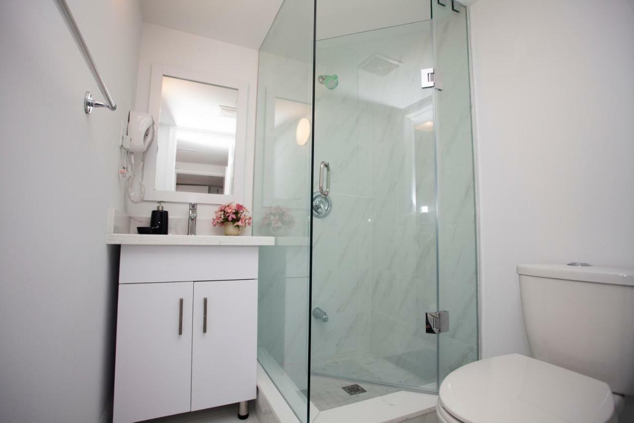 Villa Cozy 3Br 2Bth Lower Unit, A Min To Hwy401, 404 & Dvp Toronto Exterior foto